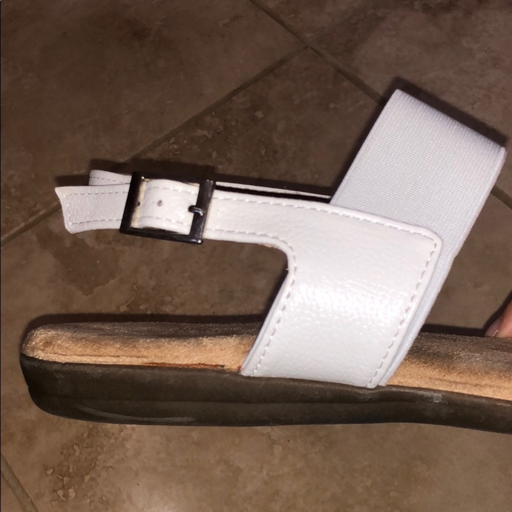 Floopi Comfort Sandals - Picture 3 of 5